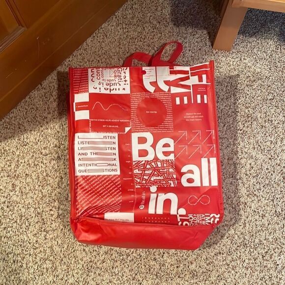 LULULEMON red big tote bag - Picture 1 of 3